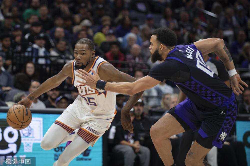 在探讨俱乐 在探讨俱乐